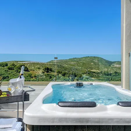 Hotel Myzith Luxury 3*