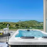 Hotel Myzith Luxury 3*