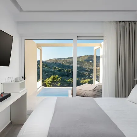 Myzith Luxury 3* קרי
