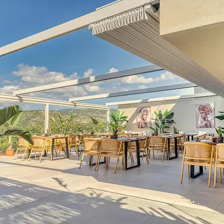 Myzith Luxury Hotel 3*