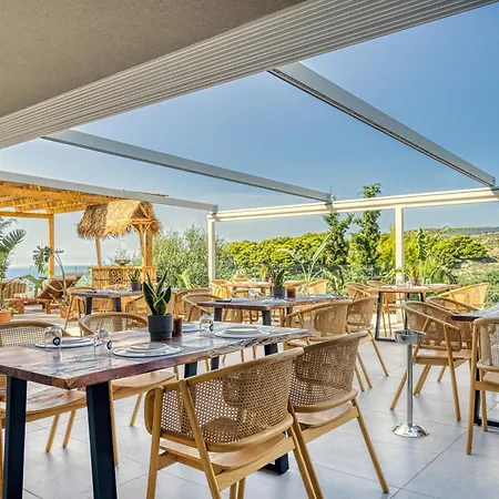 Myzith Luxury Hotel 3*