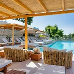 Myzith Luxury 3* Keri