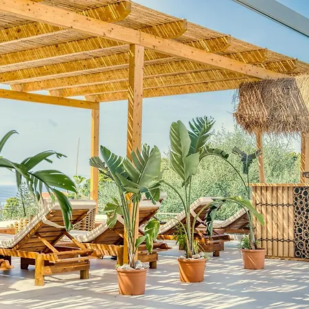 فندق Myzith Luxury Suites 3*