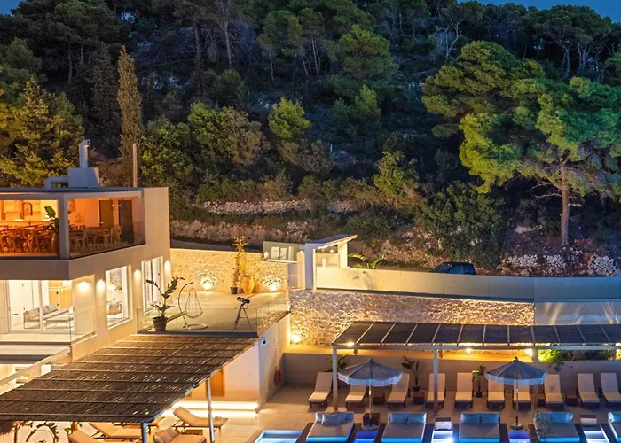 Myzith Luxury Ξενοδοχείο 3*